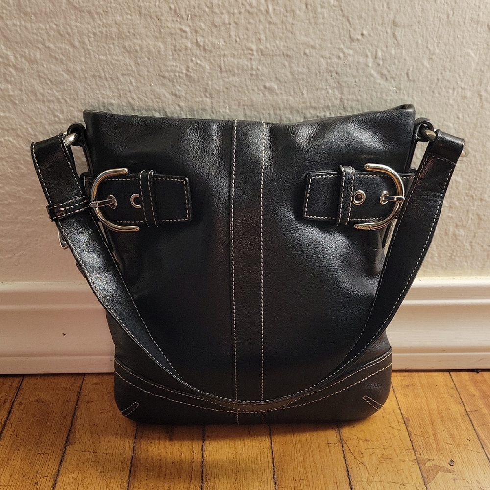 Coach Legacy Vintage Hobo Leather Shoulder Bag
